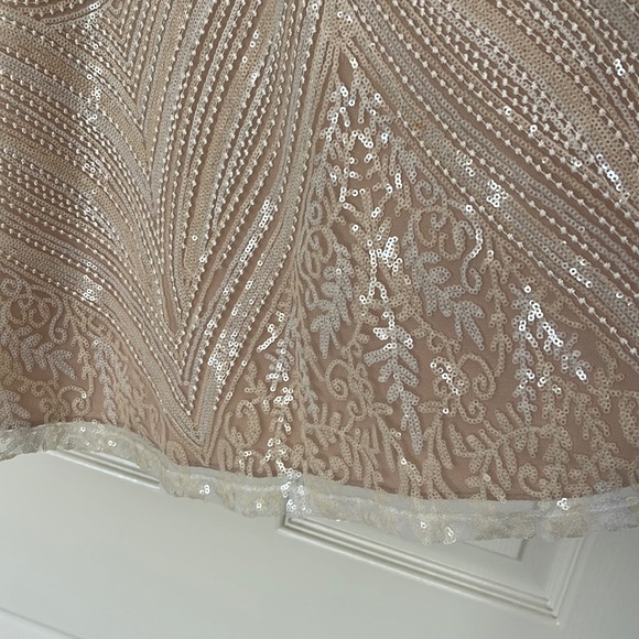 Windsor Formal  Dress - Picture 3 of 6